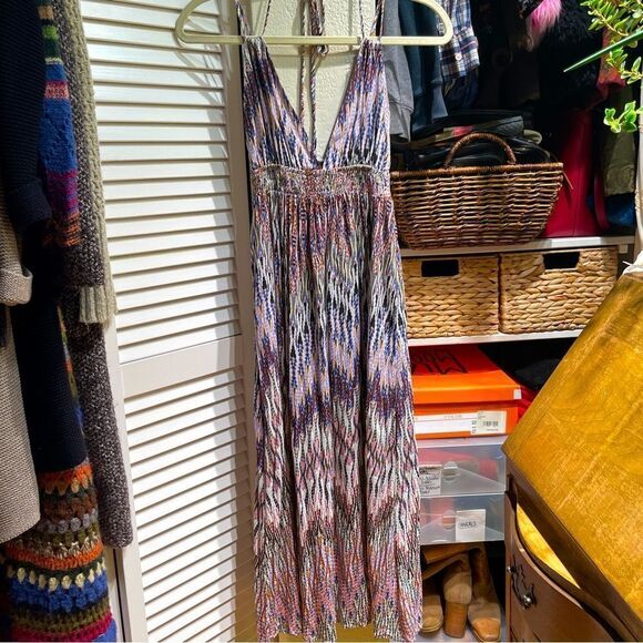 Dresses & Skirts - Women’s Midi Dress